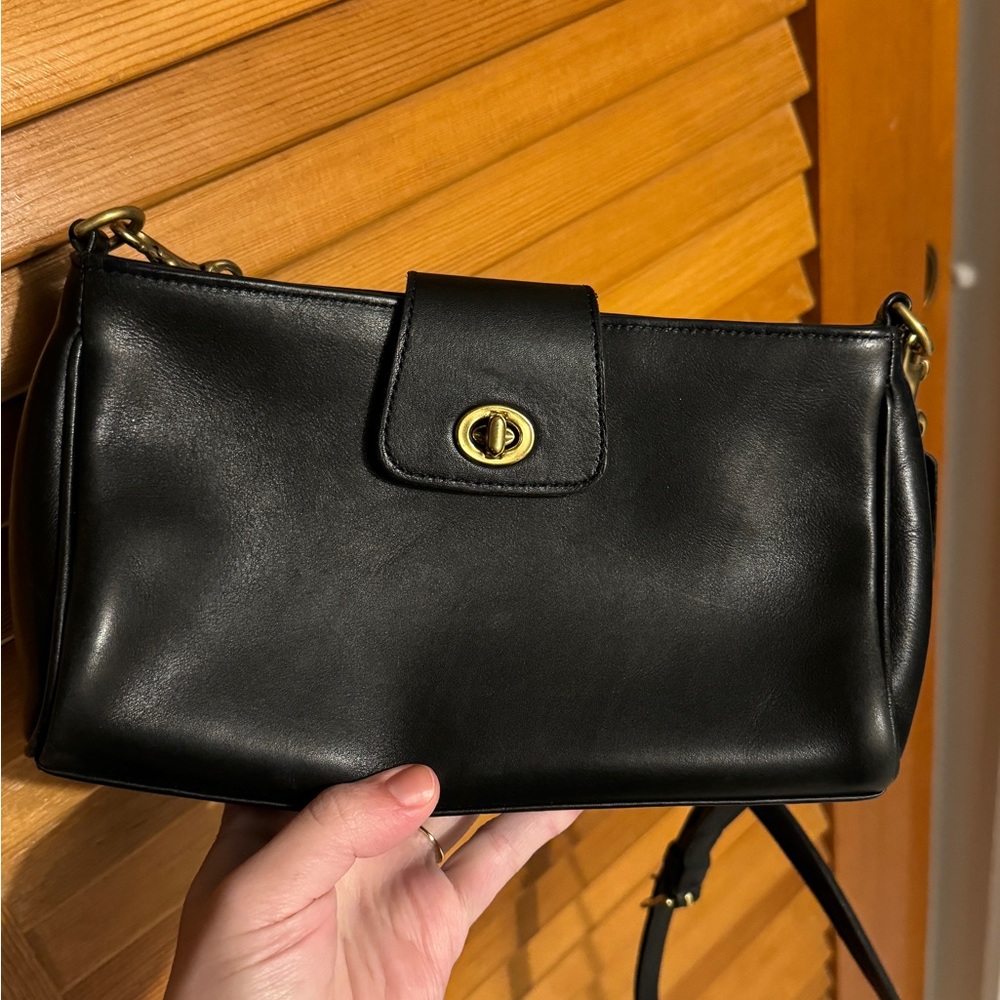 Vintage Coach Leather Crossbody Black Demi
Turnlock Bag